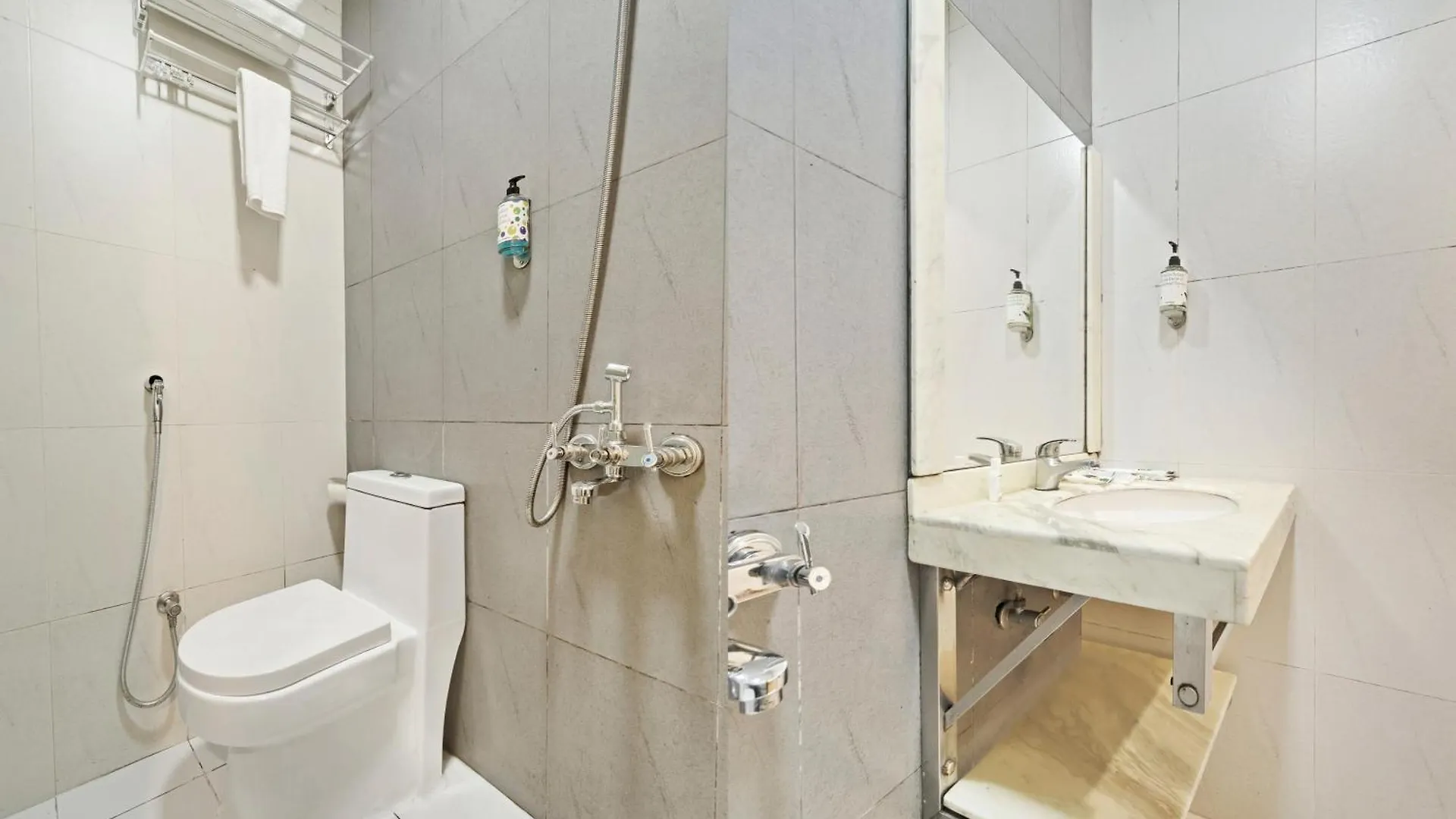 Itsy Hotels Adrak Thiruvananthapuram 3*,